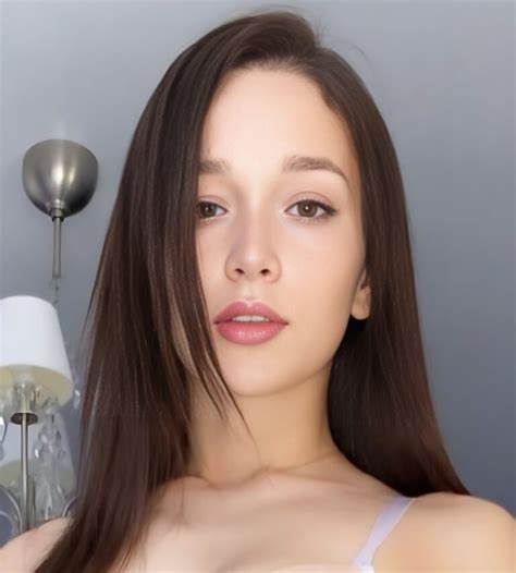 Ellie Leen [Instagram Star] Age, Wiki, Height, Bio,。